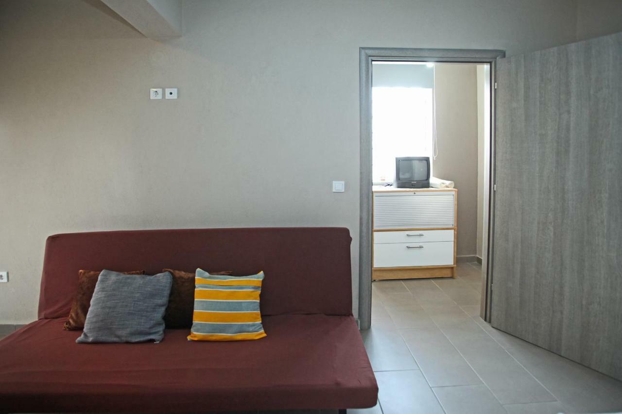 See To Sea Apartments Паралия-Дионисиу Экстерьер фото