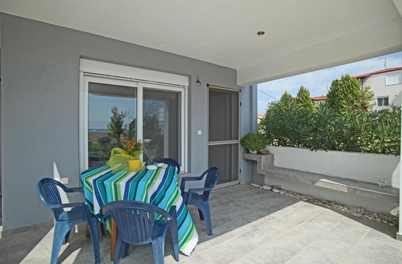 See To Sea Apartments Паралия-Дионисиу Экстерьер фото